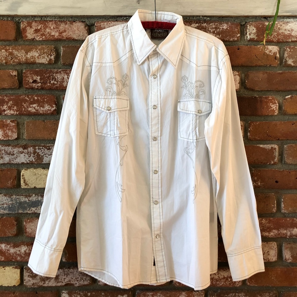 NWT Roar Balance of Life Embroidered Shirt